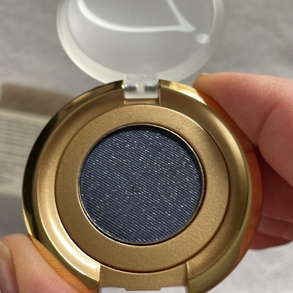 Eye shadow - Picture 4 of 4